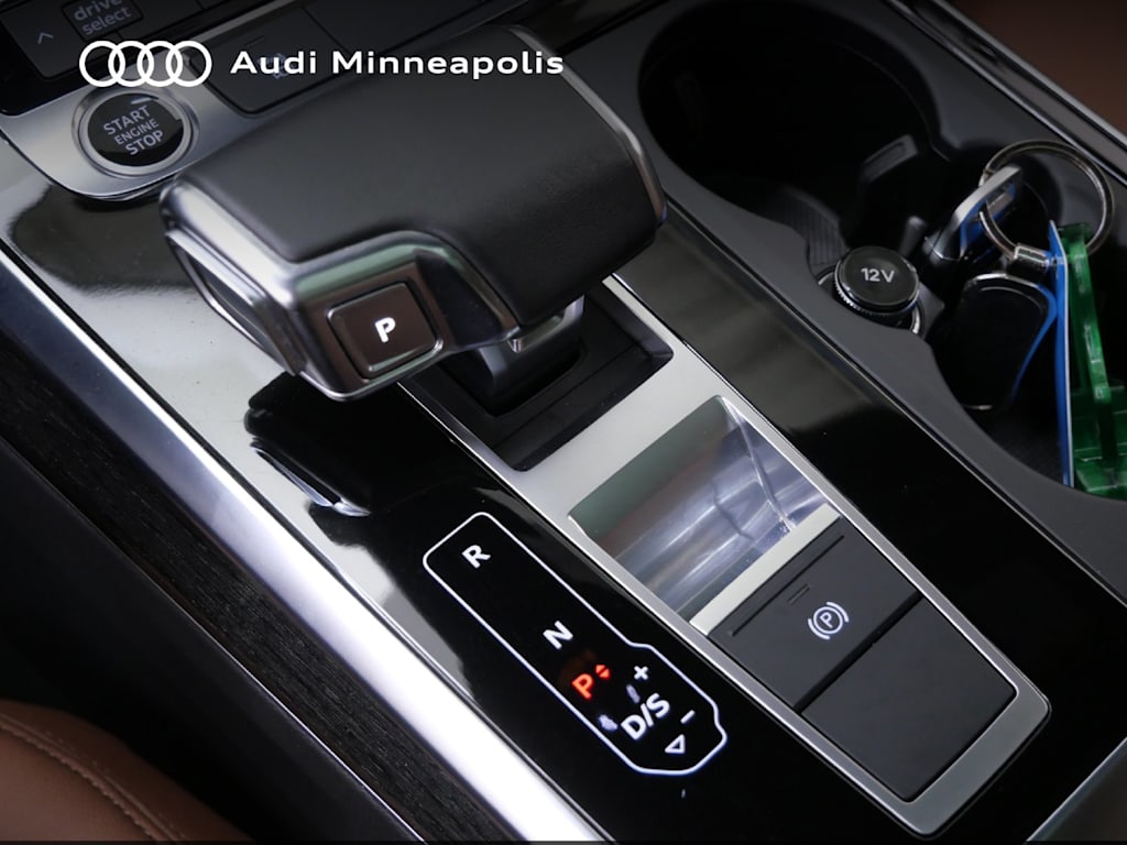 Thumbnail: 2023 Audi Q7 - 10