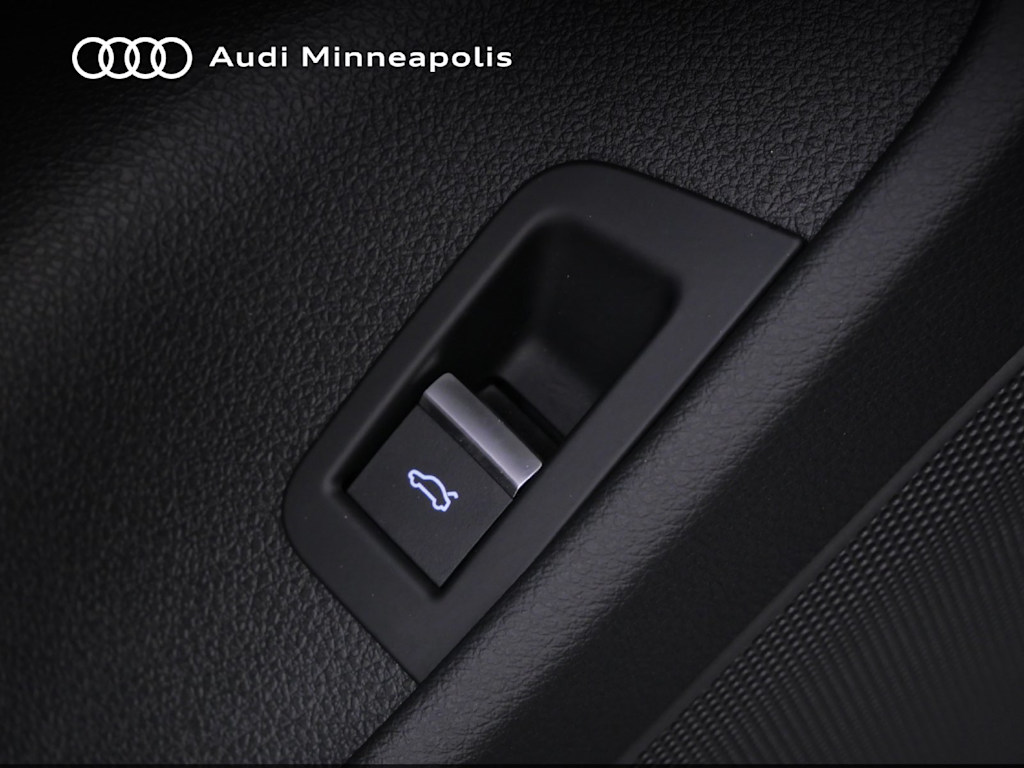 Thumbnail: 2023 Audi Q7 - 19
