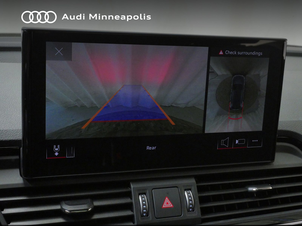 Thumbnail: 2023 Audi SQ5 - 28