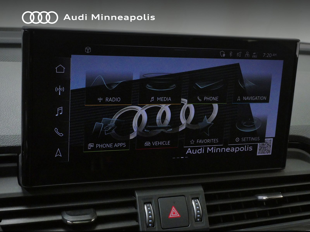 Thumbnail: 2023 Audi SQ5 - 10