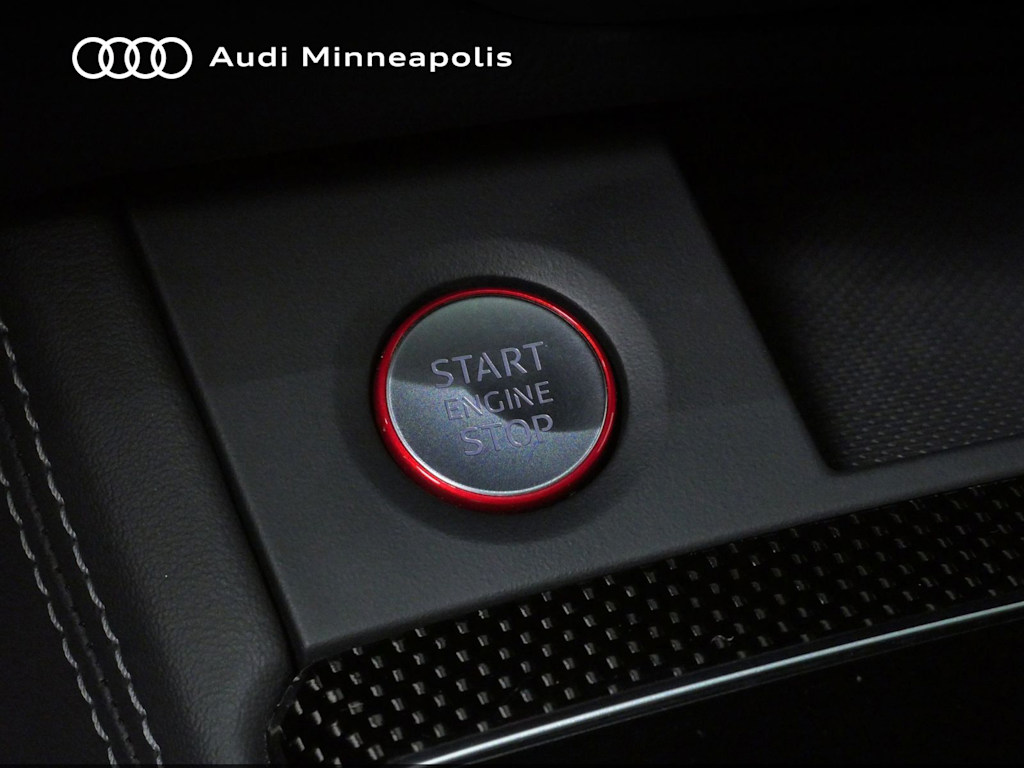 Thumbnail: 2023 Audi SQ5 - 25