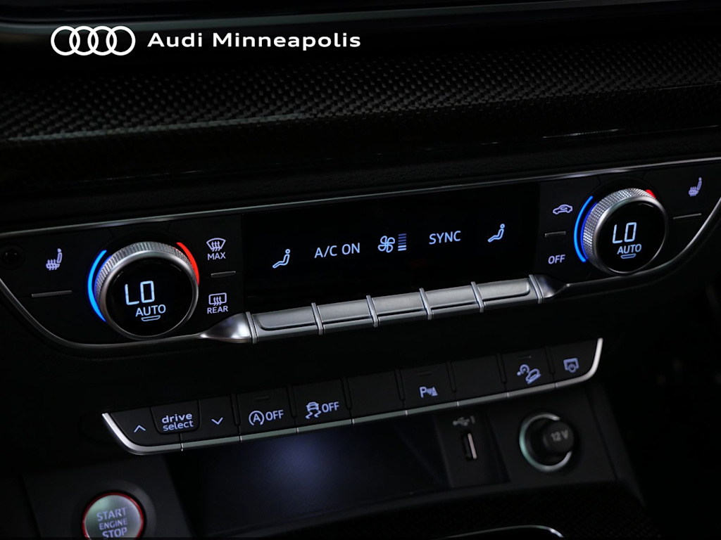 Thumbnail: 2023 Audi SQ5 - 24