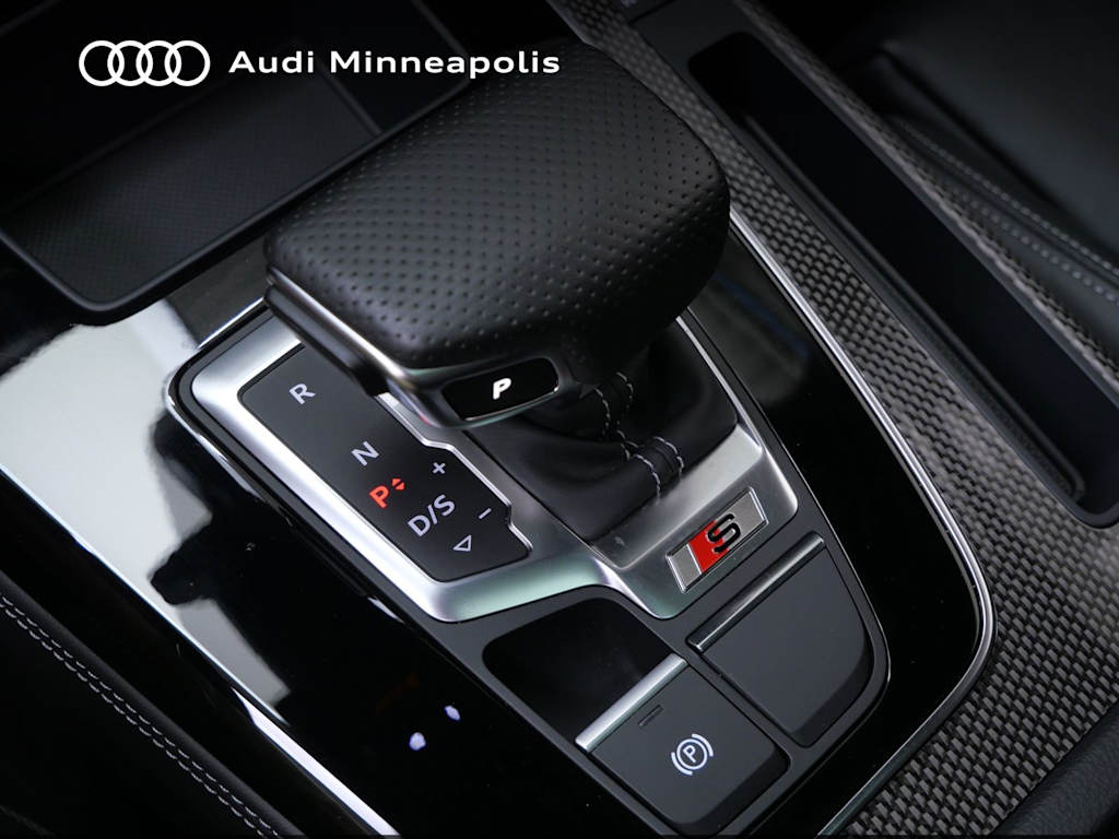 Thumbnail: 2023 Audi SQ5 - 10