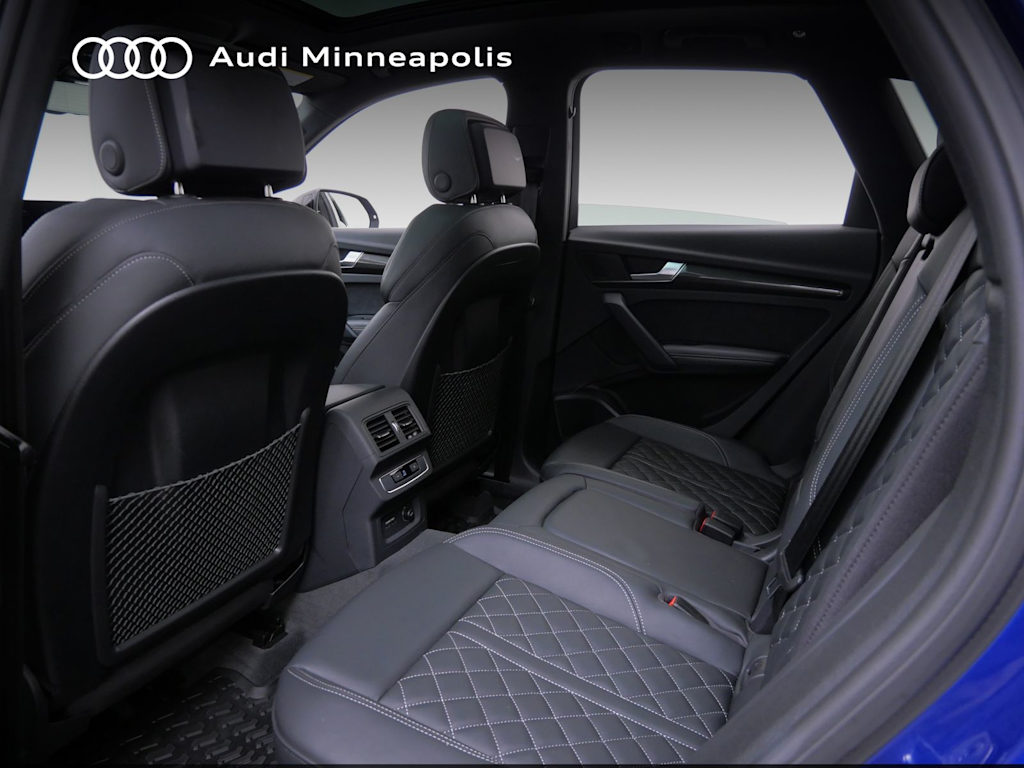 Thumbnail: 2023 Audi SQ5 - 8