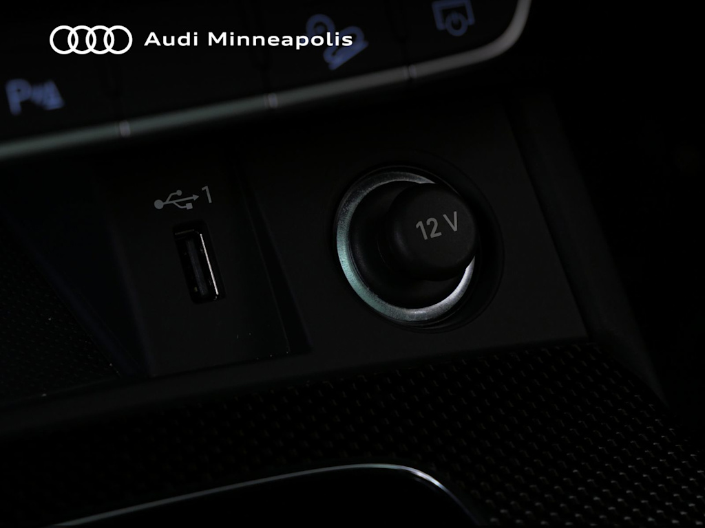 Thumbnail: 2023 Audi SQ5 - 27