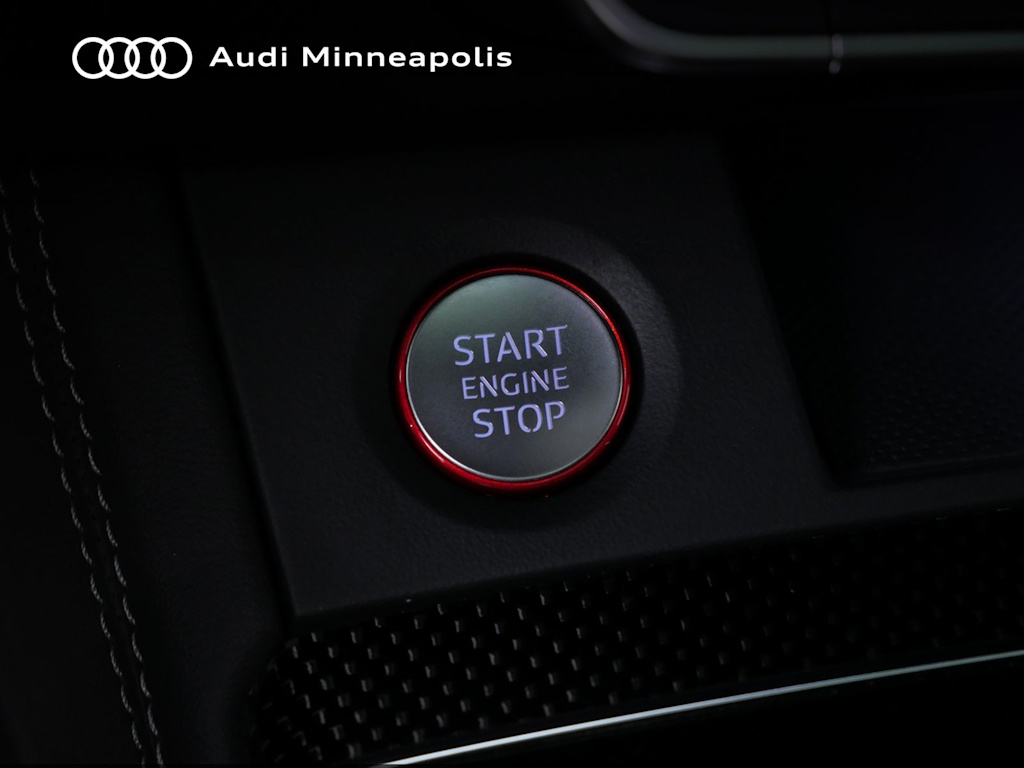 Thumbnail: 2023 Audi SQ5 - 25