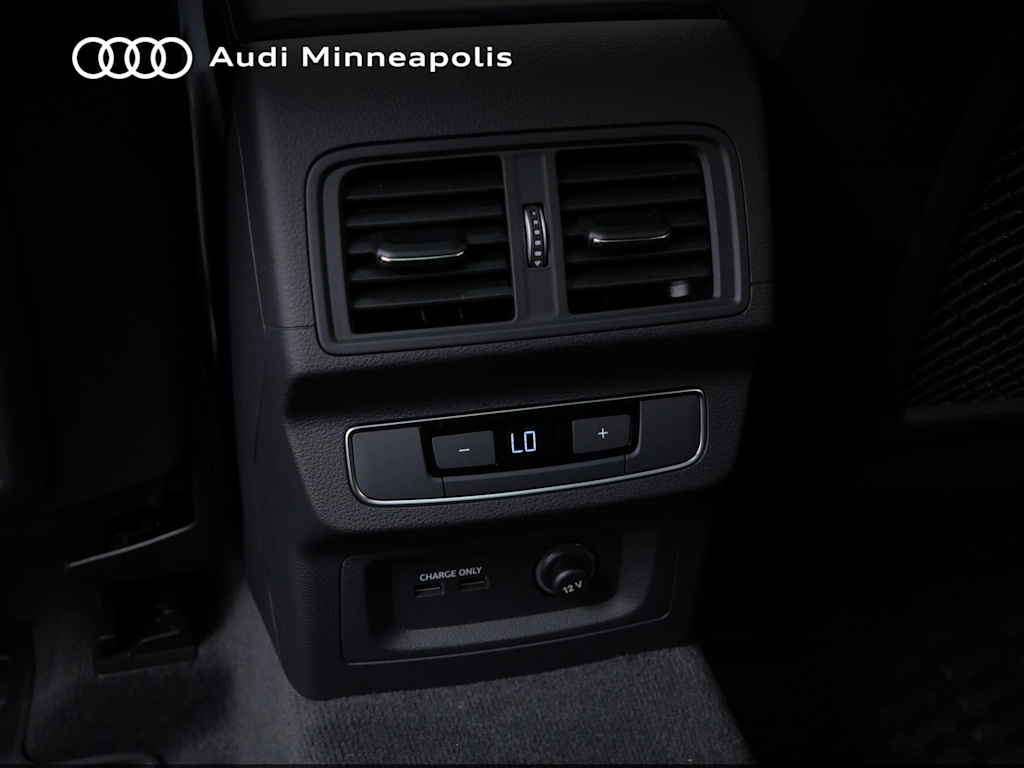 Thumbnail: 2023 Audi SQ5 - 20