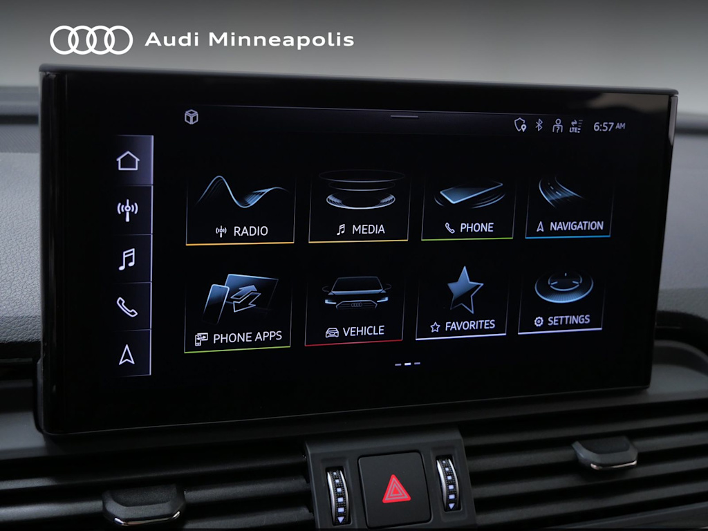 Thumbnail: 2023 Audi SQ5 - 9