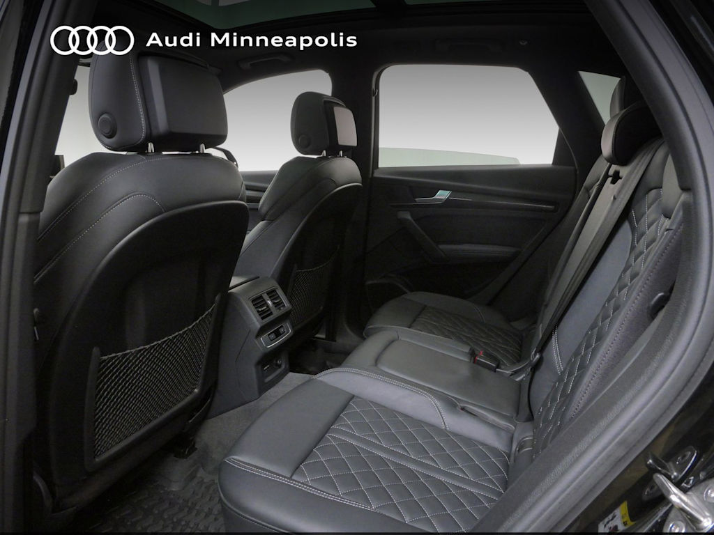 Thumbnail: 2023 Audi SQ5 - 8