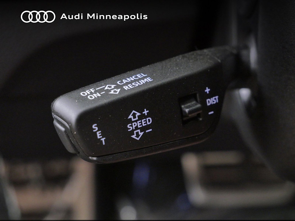 Thumbnail: 2023 Audi SQ5 - 22