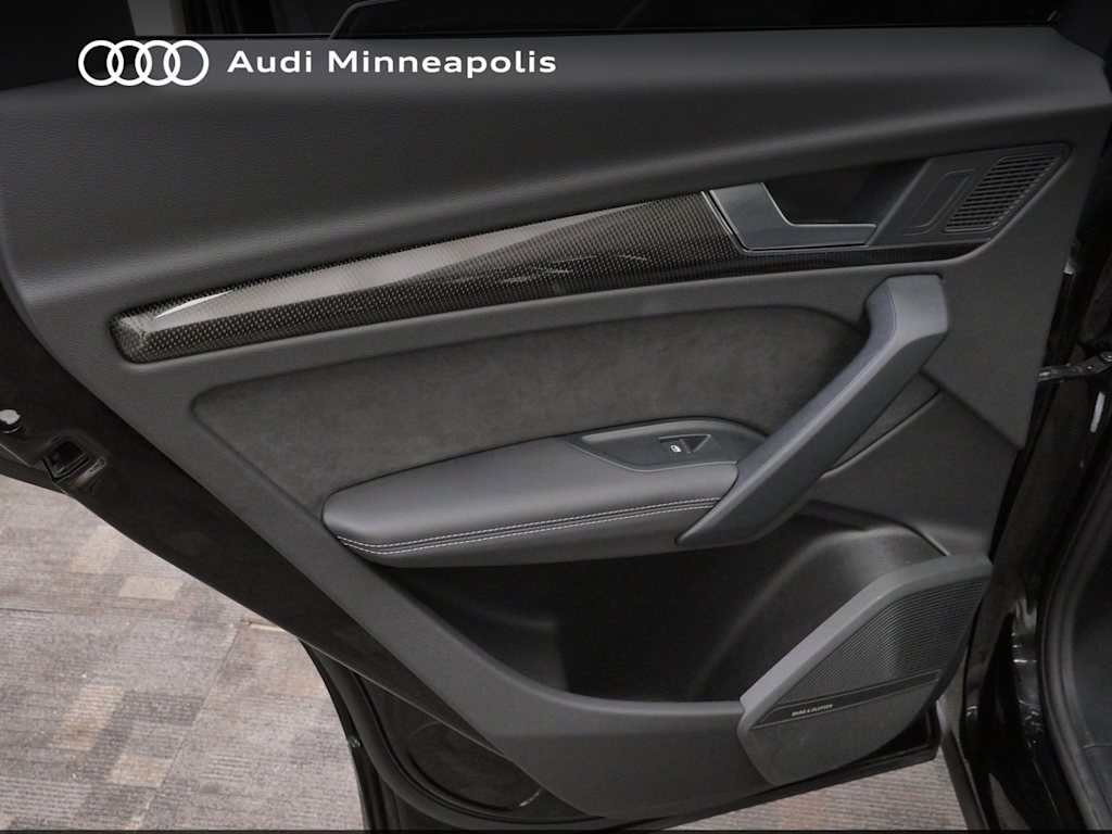 Thumbnail: 2023 Audi SQ5 - 17