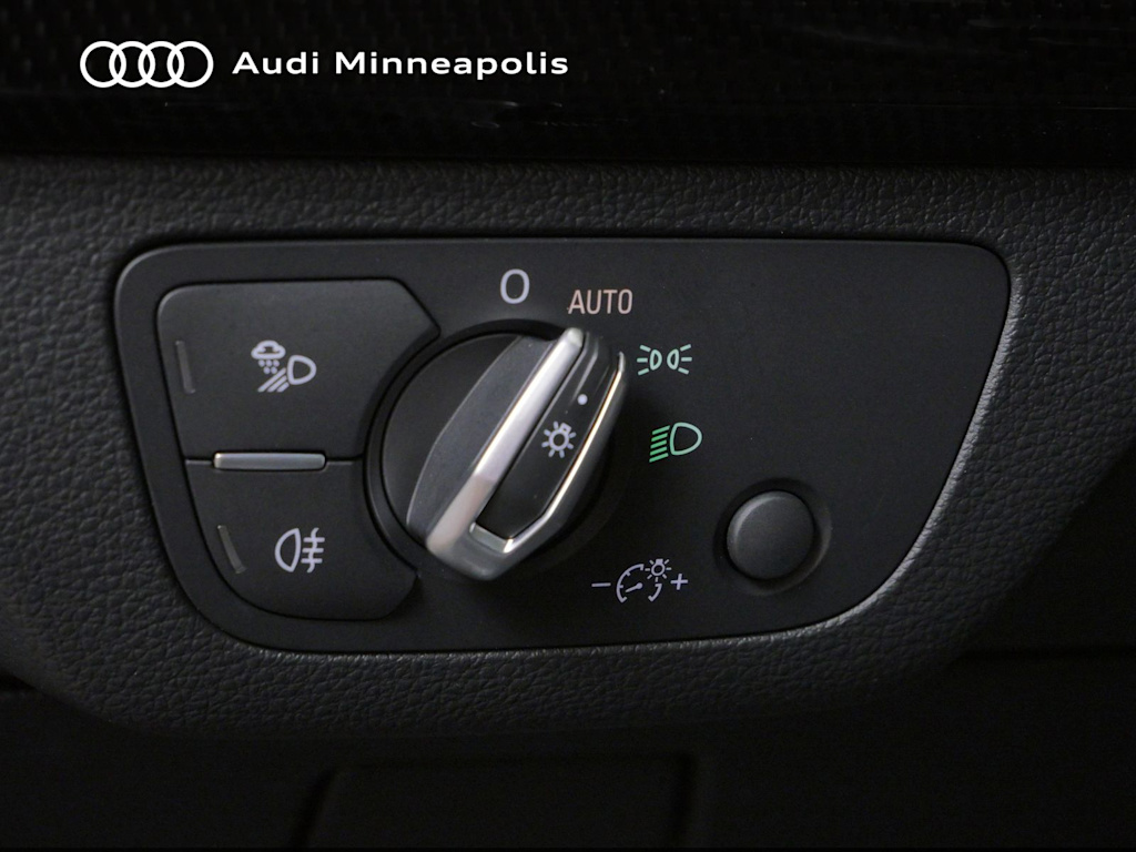 Thumbnail: 2023 Audi SQ5 - 19