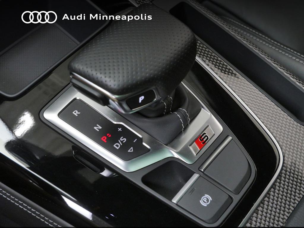 Thumbnail: 2023 Audi SQ5 - 25