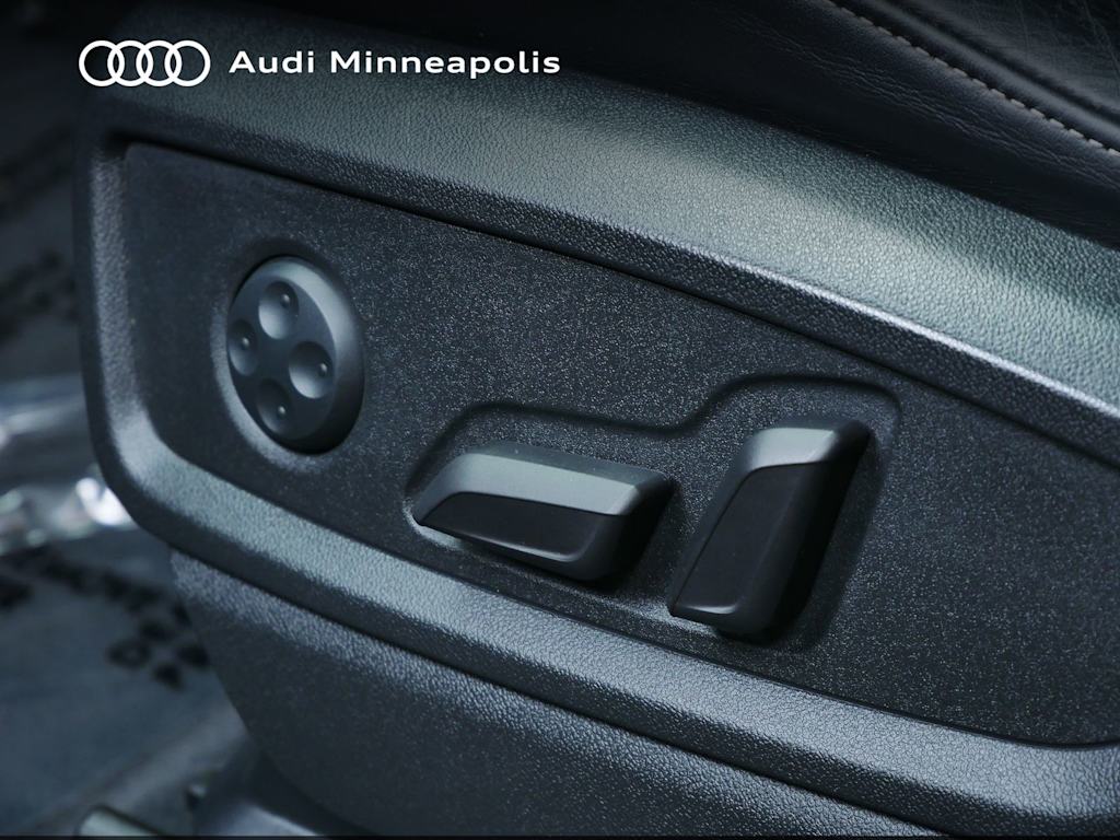 Thumbnail: 2020 Audi SQ5 - 18
