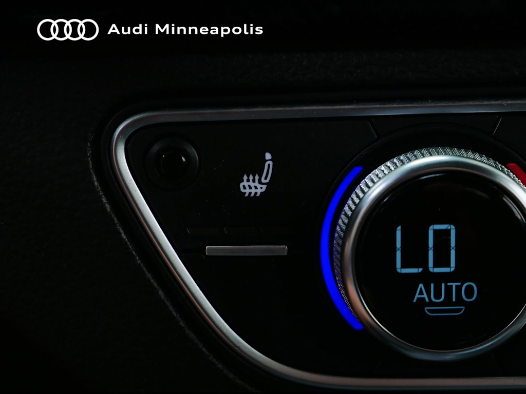 Thumbnail: 2020 Audi SQ5 - 28