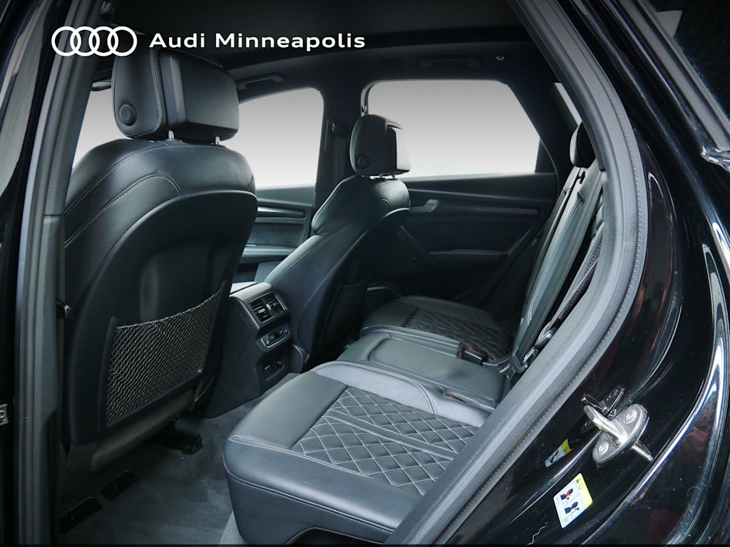 Thumbnail: 2020 Audi SQ5 - 8