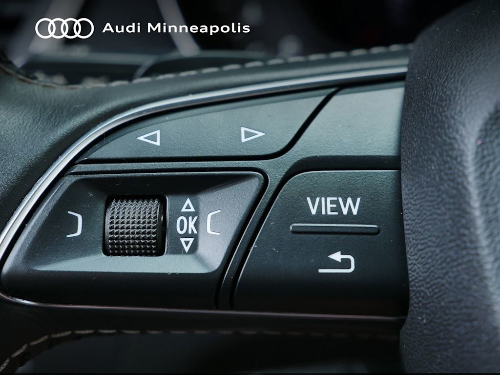 Thumbnail: 2020 Audi SQ5 - 12