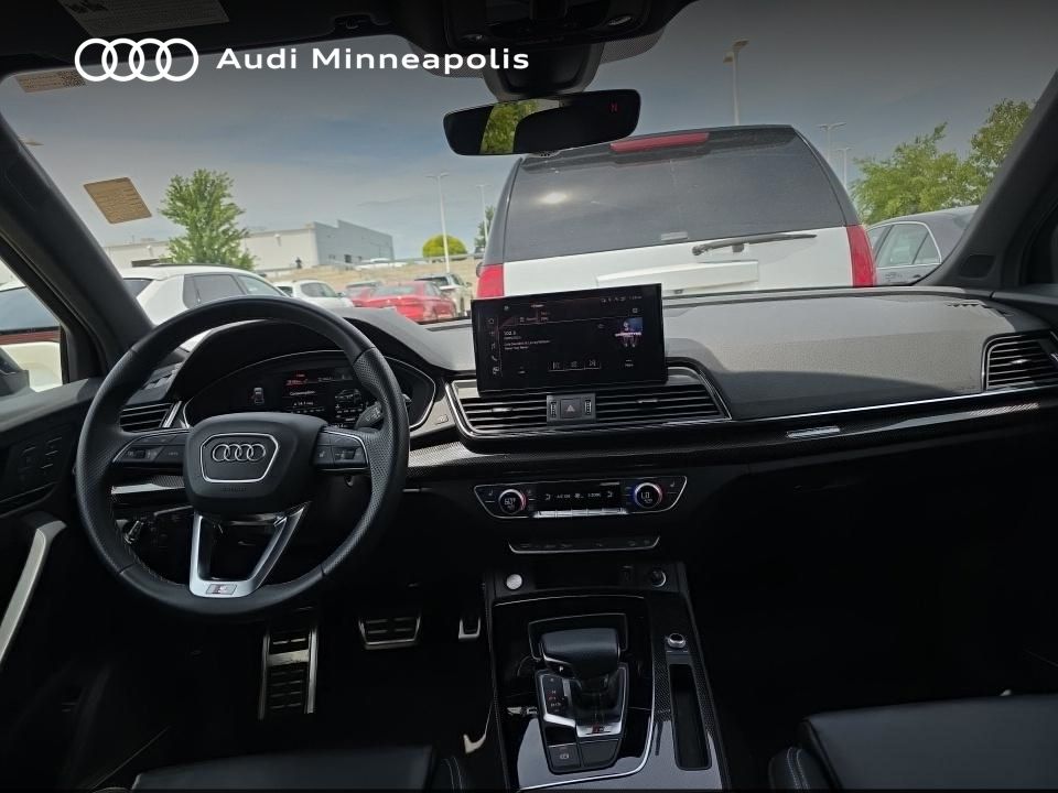 Thumbnail: 2023 Audi SQ5 - 2