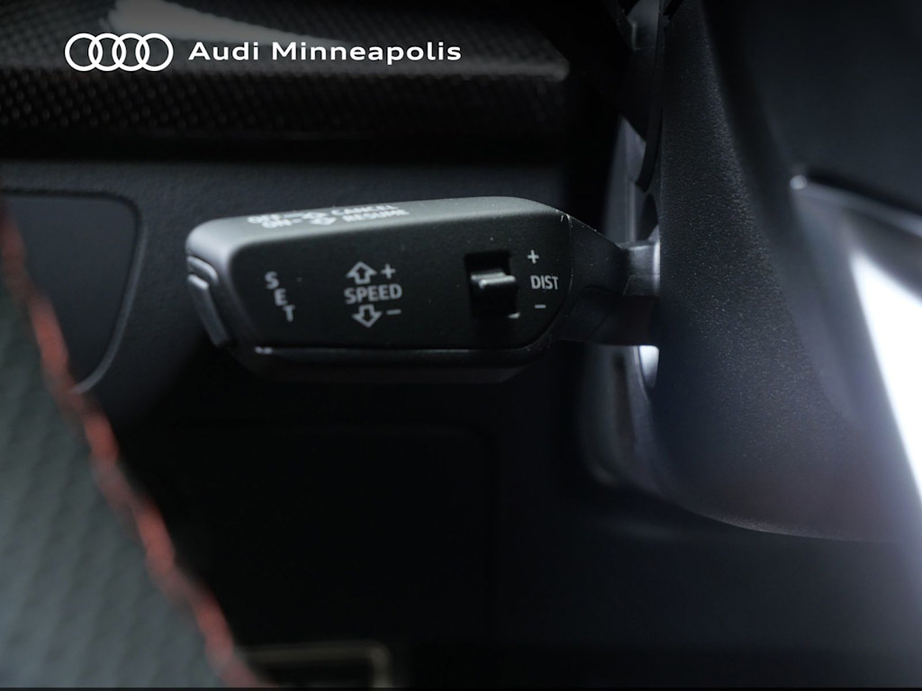 Thumbnail: 2023 Audi SQ5 - 24