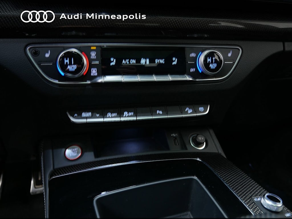 Thumbnail: 2021 Audi SQ5 - 21