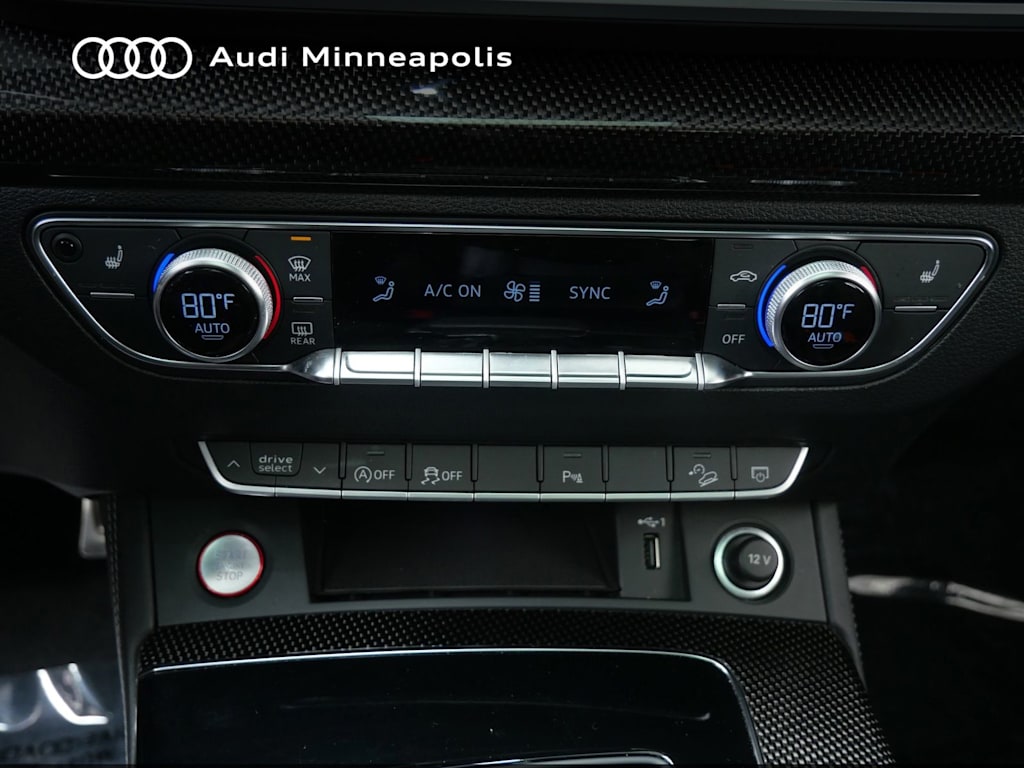 Thumbnail: 2023 Audi SQ5 - 22