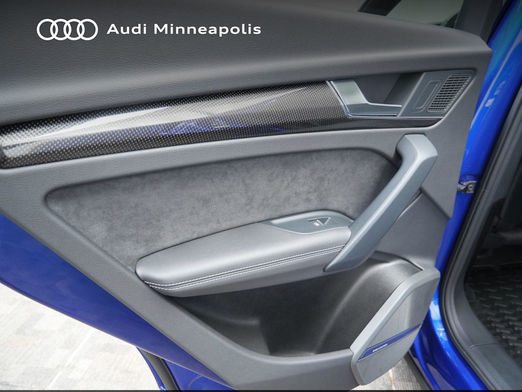 Thumbnail: 2023 Audi SQ5 - 18