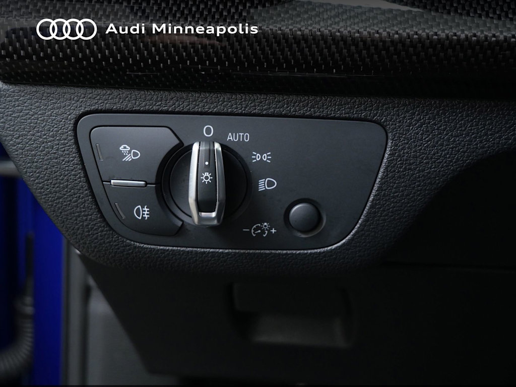 Thumbnail: 2023 Audi SQ5 - 20