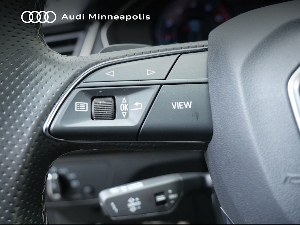 Thumbnail: 2023 Audi SQ5 - 25