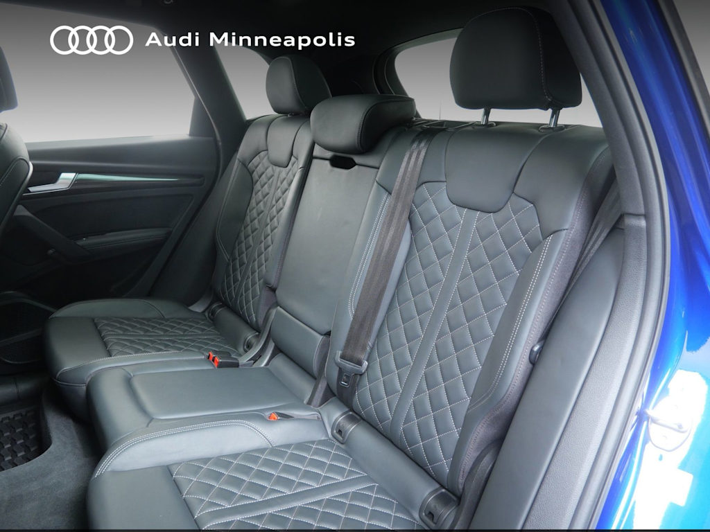 Thumbnail: 2023 Audi SQ5 - 8