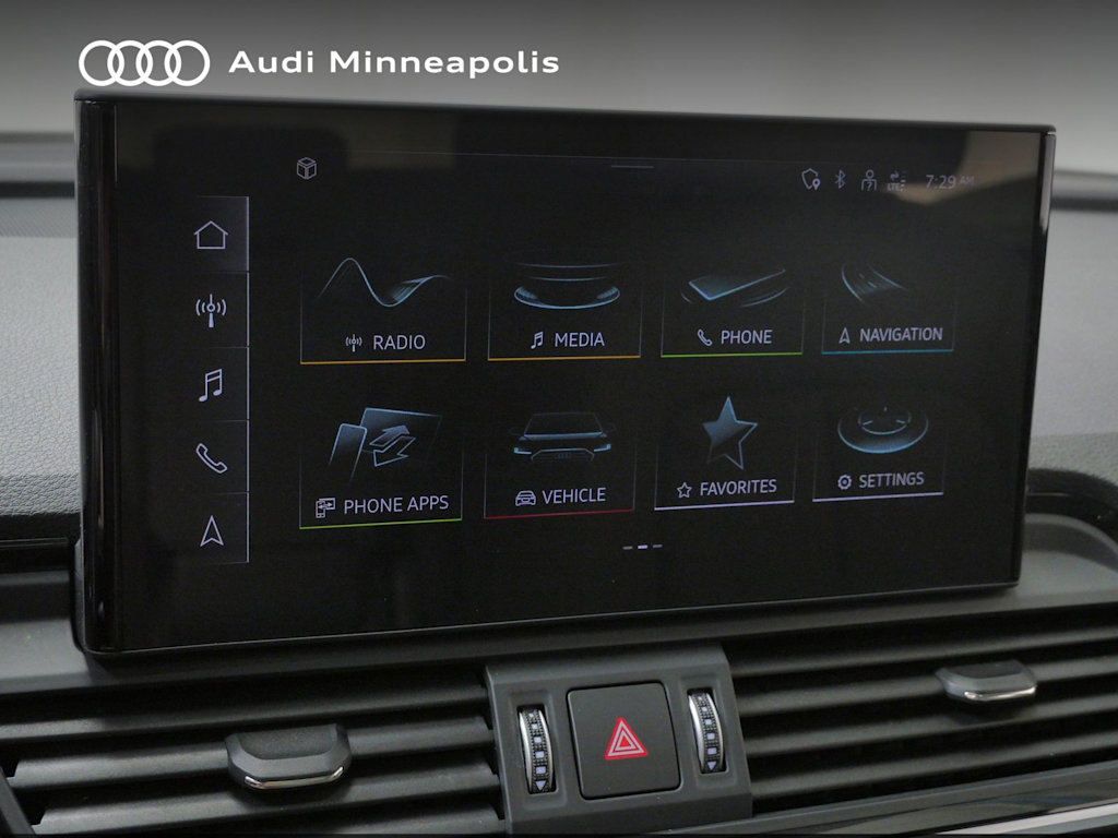 Thumbnail: 2023 Audi Q5 - 10
