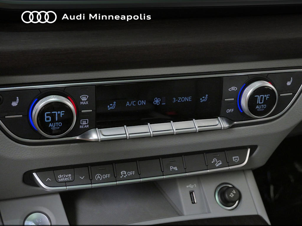 Thumbnail: 2023 Audi Q5 - 23