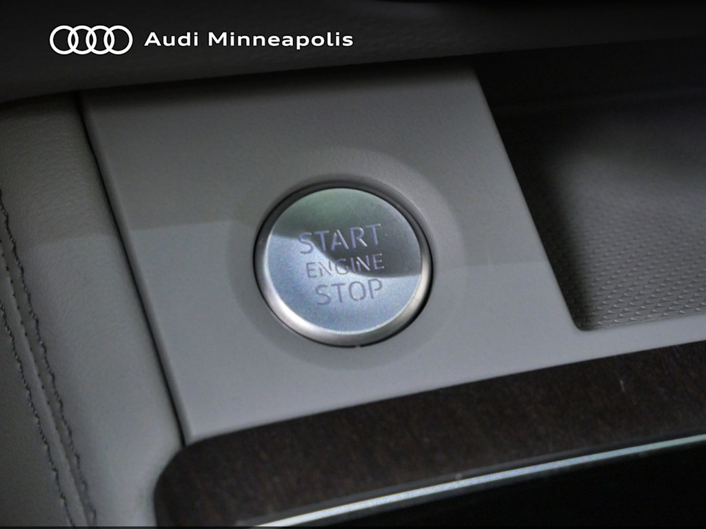 Thumbnail: 2023 Audi Q5 - 24