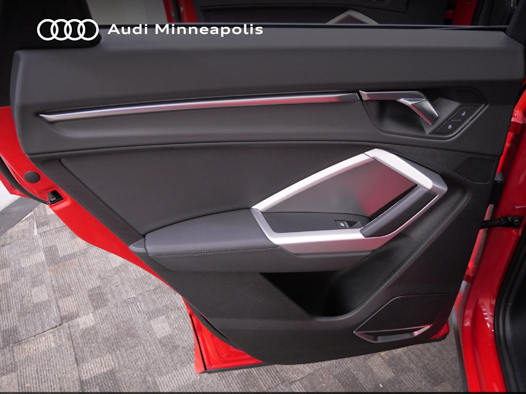Thumbnail: 2019 Audi Q3 - 16