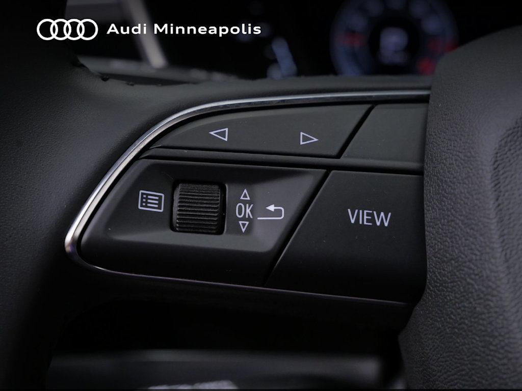 Thumbnail: 2019 Audi Q3 - 19