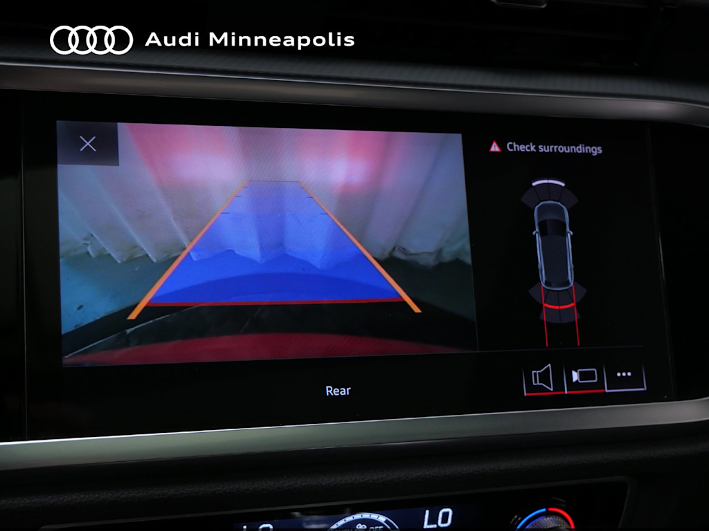 Thumbnail: 2019 Audi Q3 - 24