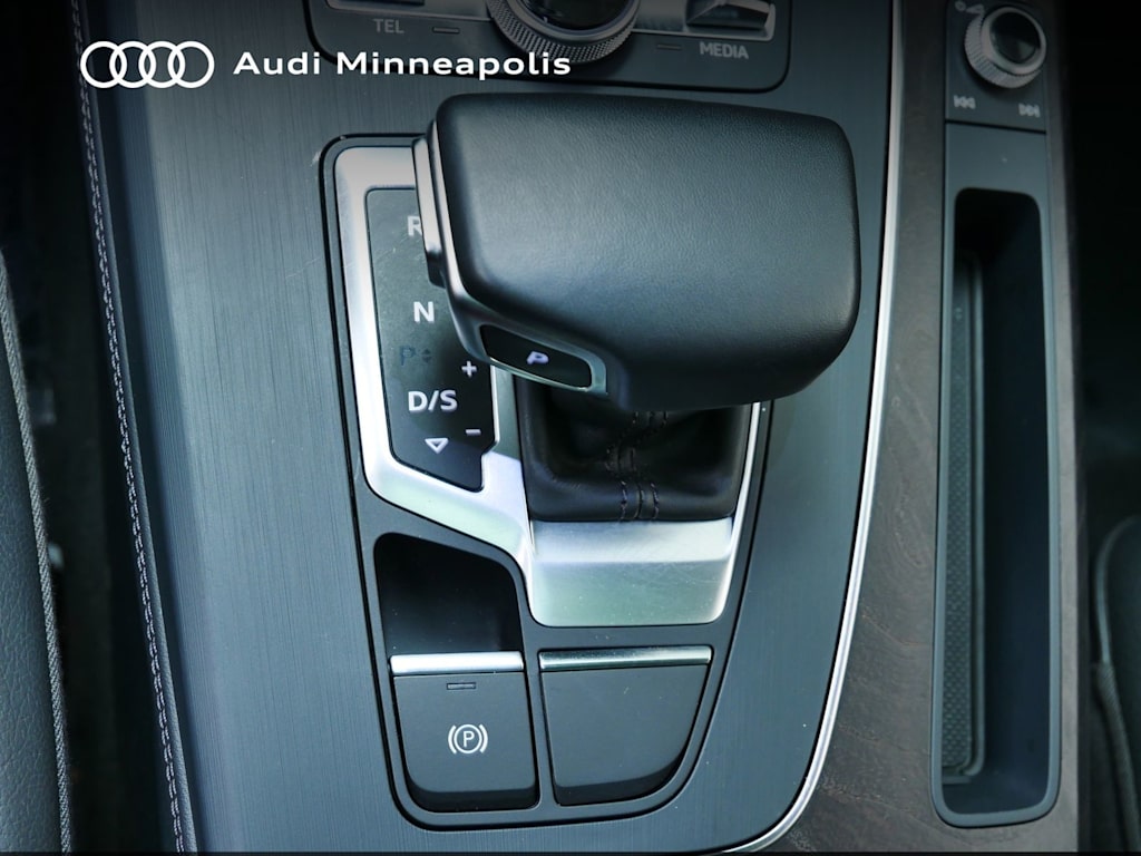 Thumbnail: 2019 Audi Q5 - 11