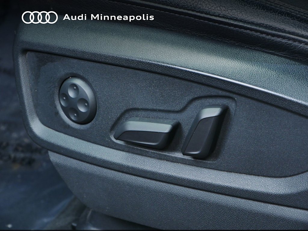 Thumbnail: 2019 Audi Q5 - 18