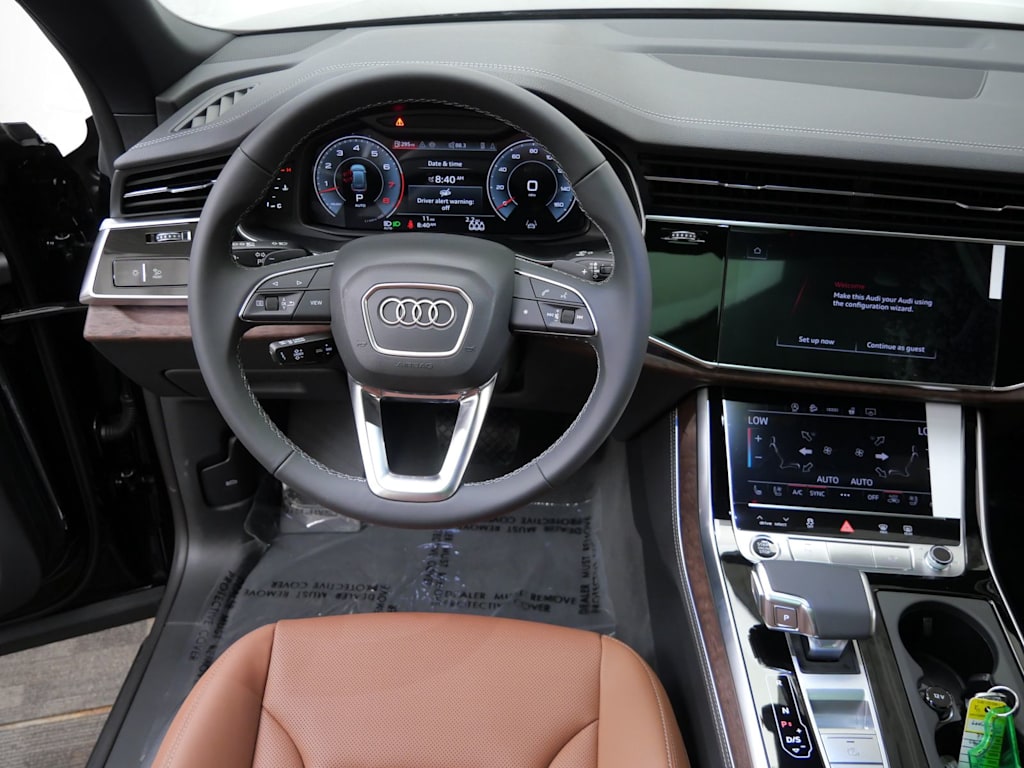 Thumbnail: 2026 Audi Q8 - 6
