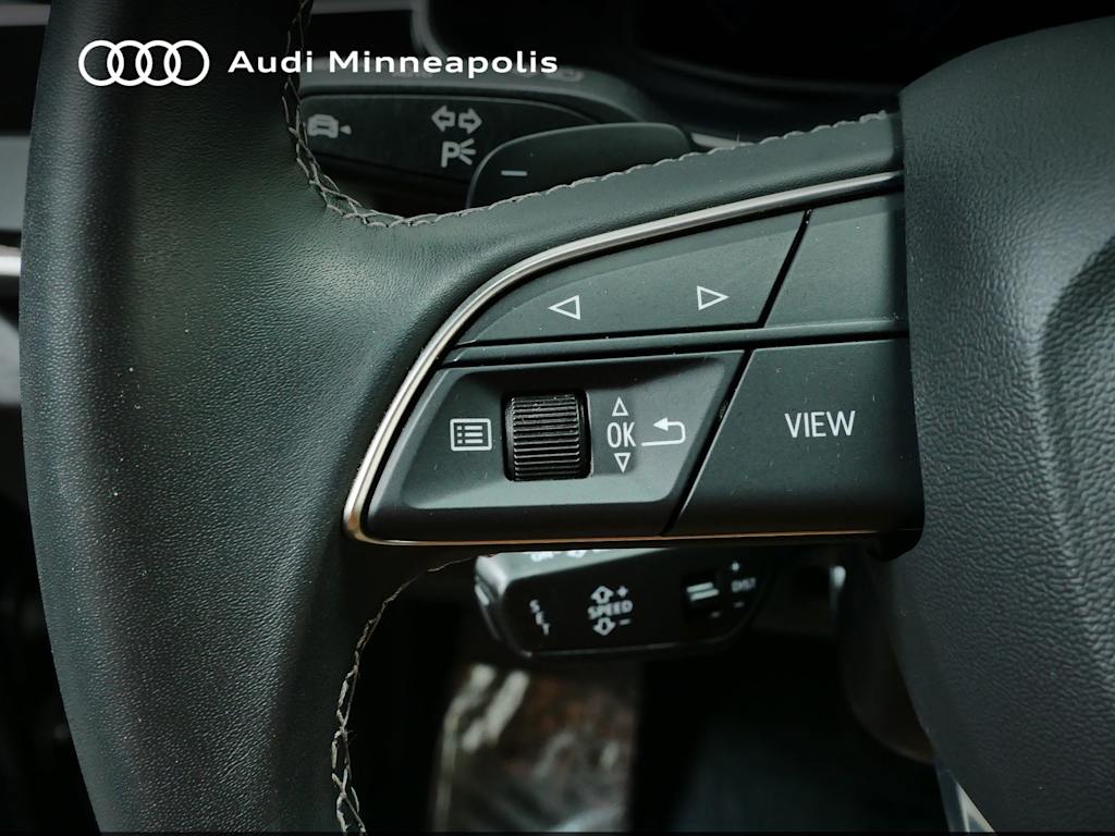 Thumbnail: 2025 Audi Q8 - 21