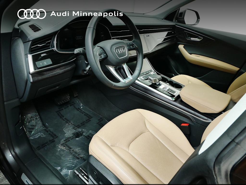 Thumbnail: 2025 Audi Q8 - 2