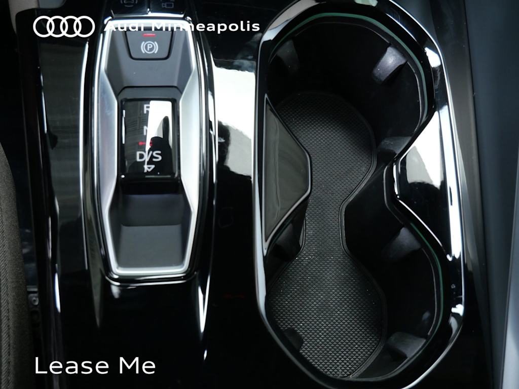 Thumbnail: 2025 Audi Q5 - 10