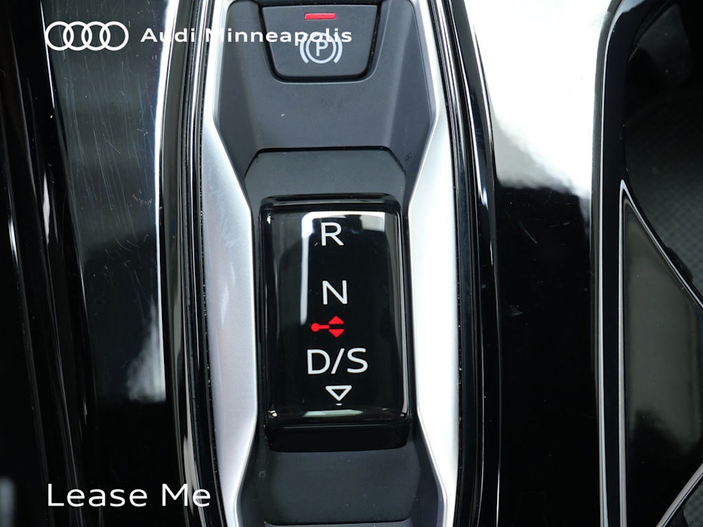 Thumbnail: 2025 Audi Q5 - 20