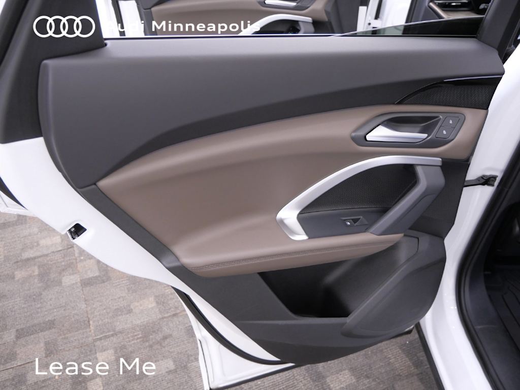 Thumbnail: 2025 Audi Q5 - 19