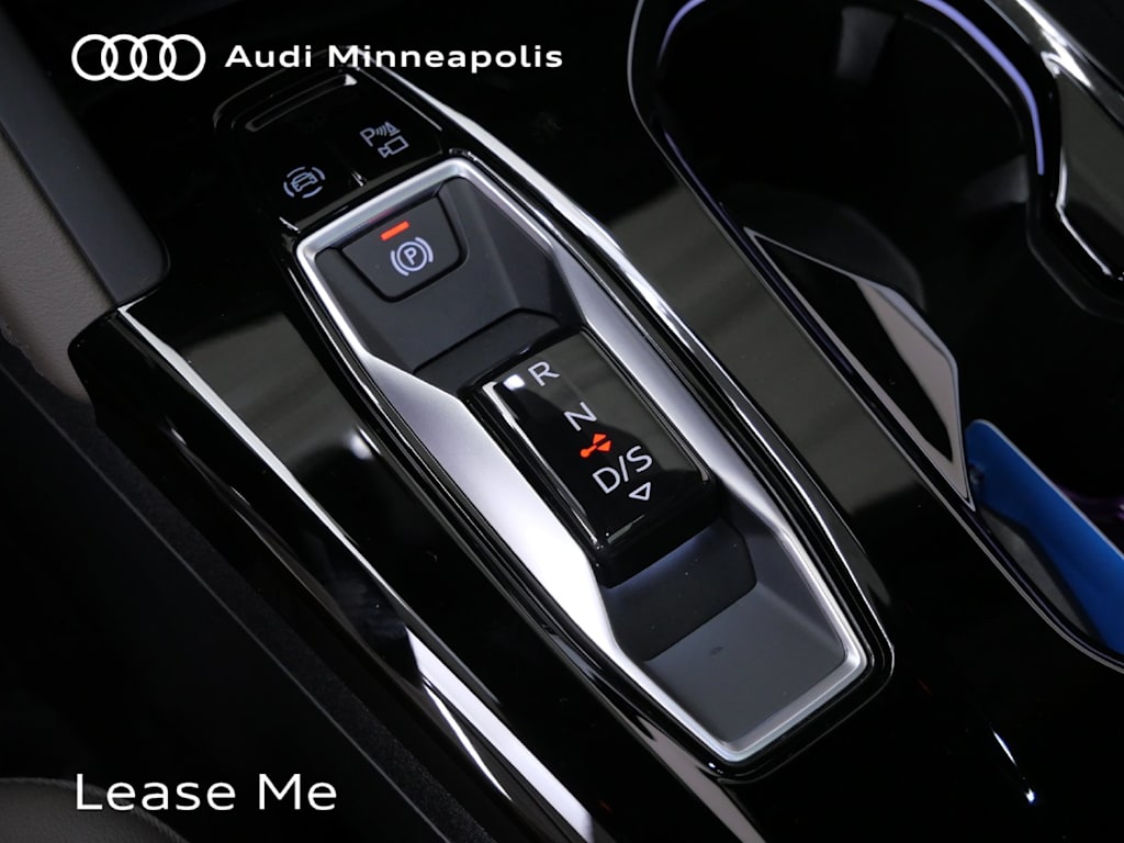 Thumbnail: 2025 Audi Q5 - 10
