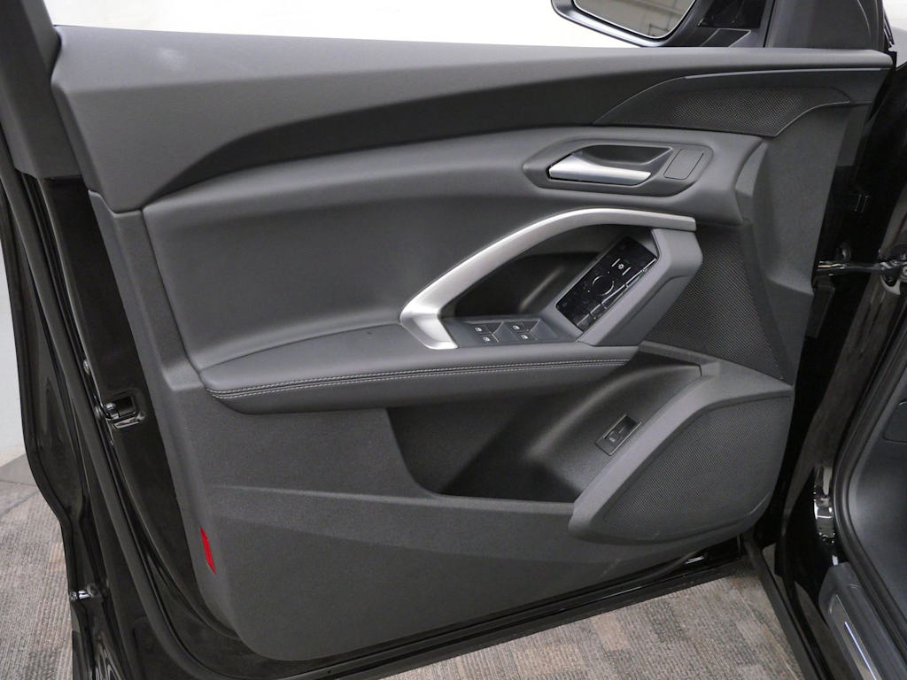 Thumbnail: 2026 Audi Q5 - 12