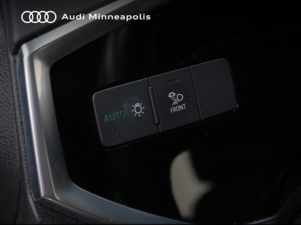 Thumbnail: 2023 Audi Q3 - 19