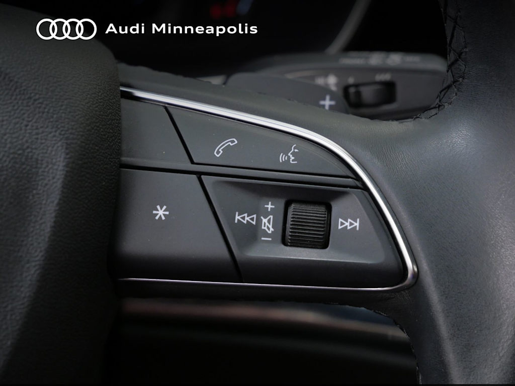 Thumbnail: 2023 Audi Q3 - 21