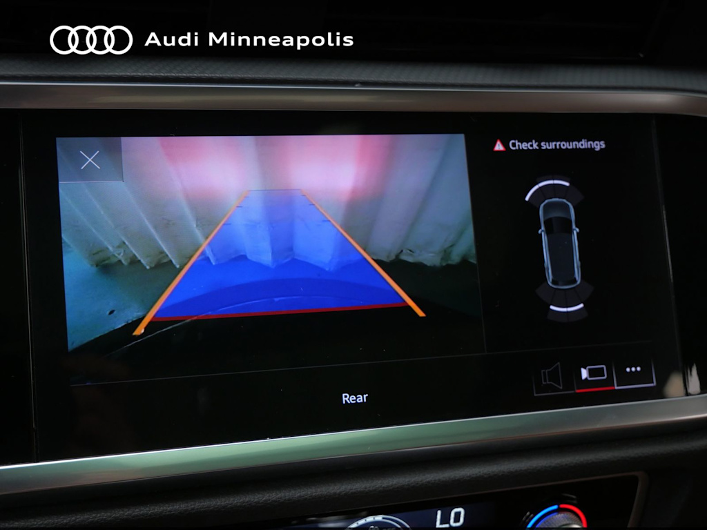 Thumbnail: 2023 Audi Q3 - 26