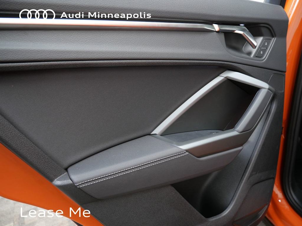 Thumbnail: 2025 Audi Q3 - 18