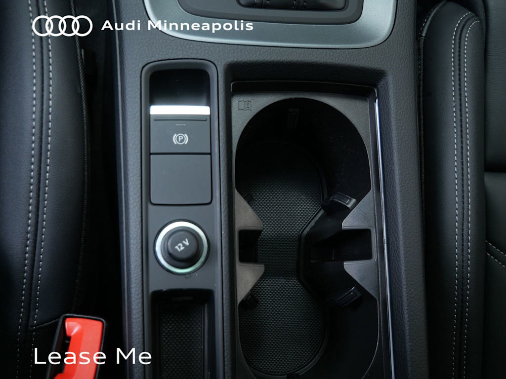 Thumbnail: 2025 Audi Q3 - 23